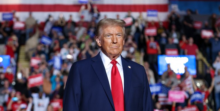 : Facebook Donald J. Trump 