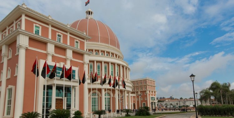: Facebook Assembleia Nacional de Angola