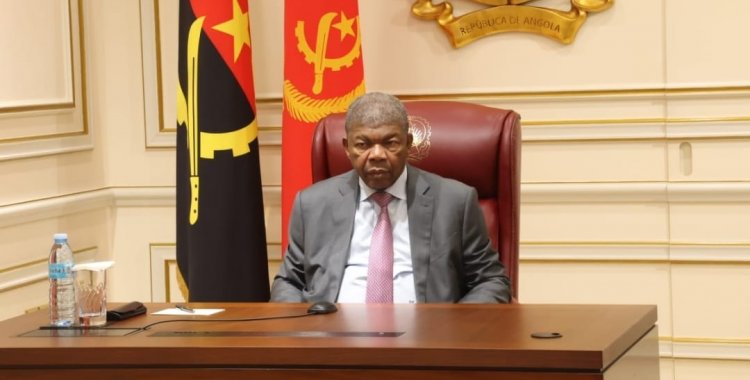 : Facebook Presidência da República - Angola