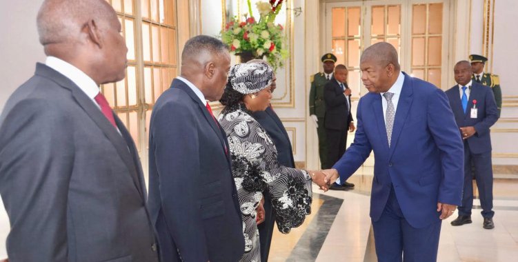 : Facebook Presidência da República - Angola 
