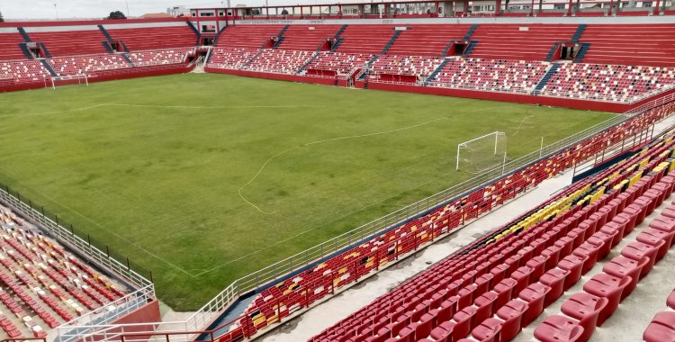 Estádio França Ndalo acolhe jogo de apresentação do 1° de Agosto - Correio  da Kianda - Notícias de Angola