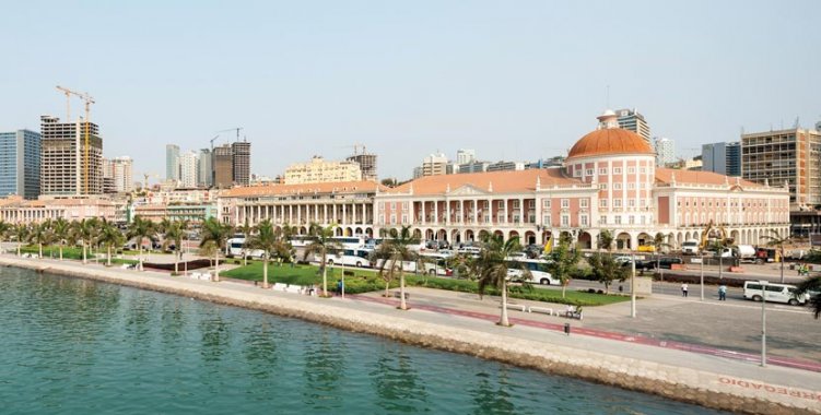 <a href='http://www.angolaimagebank.com' target='_blank'>Angola Image Bank</a>: 
