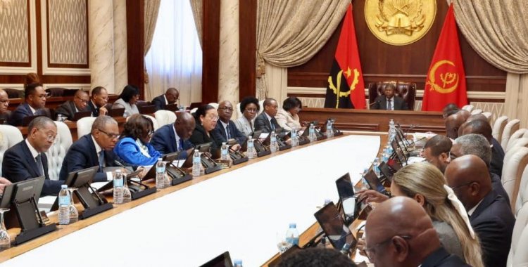 : Facebook Presidência da República - Angola 