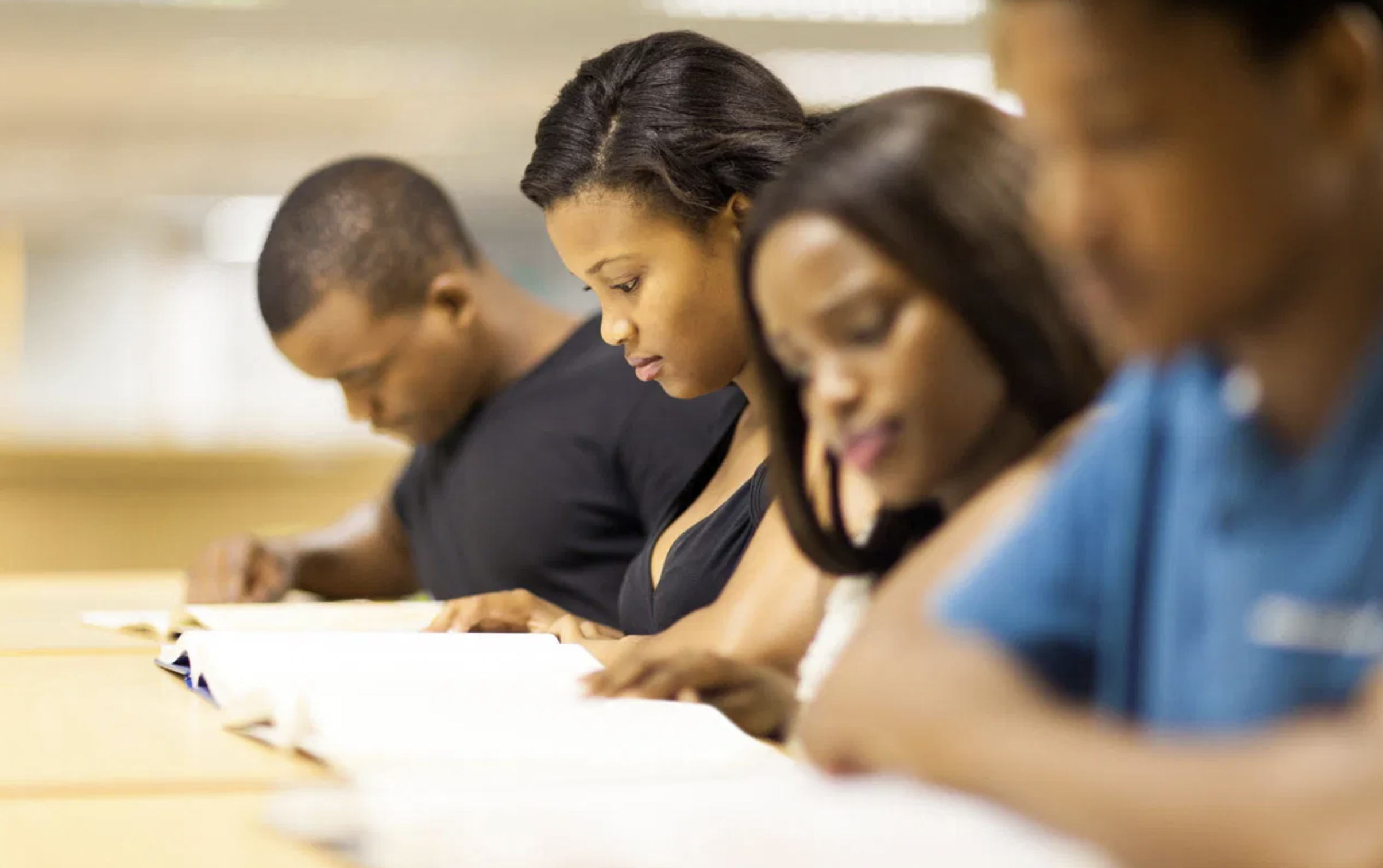 Студенты. Американские студенты. Африканские студенты. Афроамериканцы на учебе. Educational process