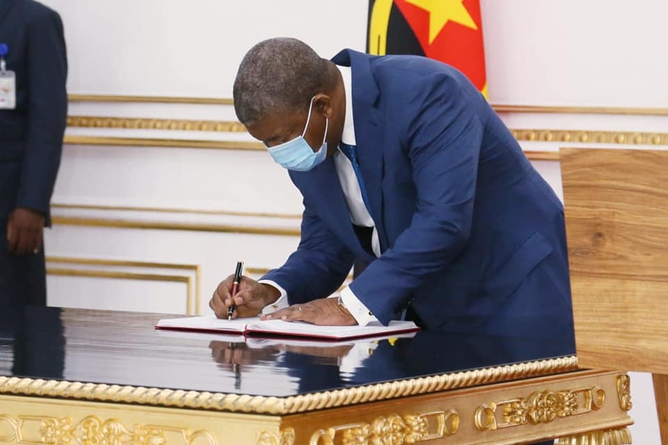 Pr Nomeia Adão Pinto Como Novo Embaixador No Senegal Ver Angola Diariamente O Melhor De Angola 