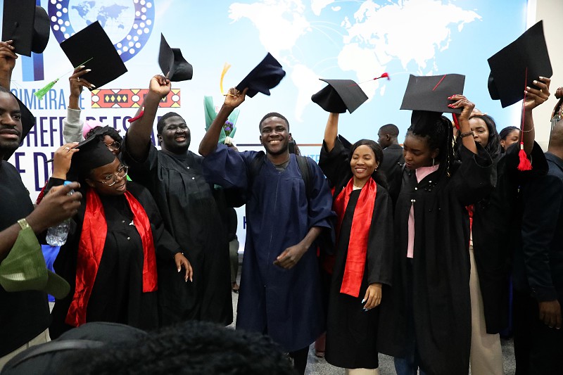 Angolan scholarship holders in Russia return to the country engineers