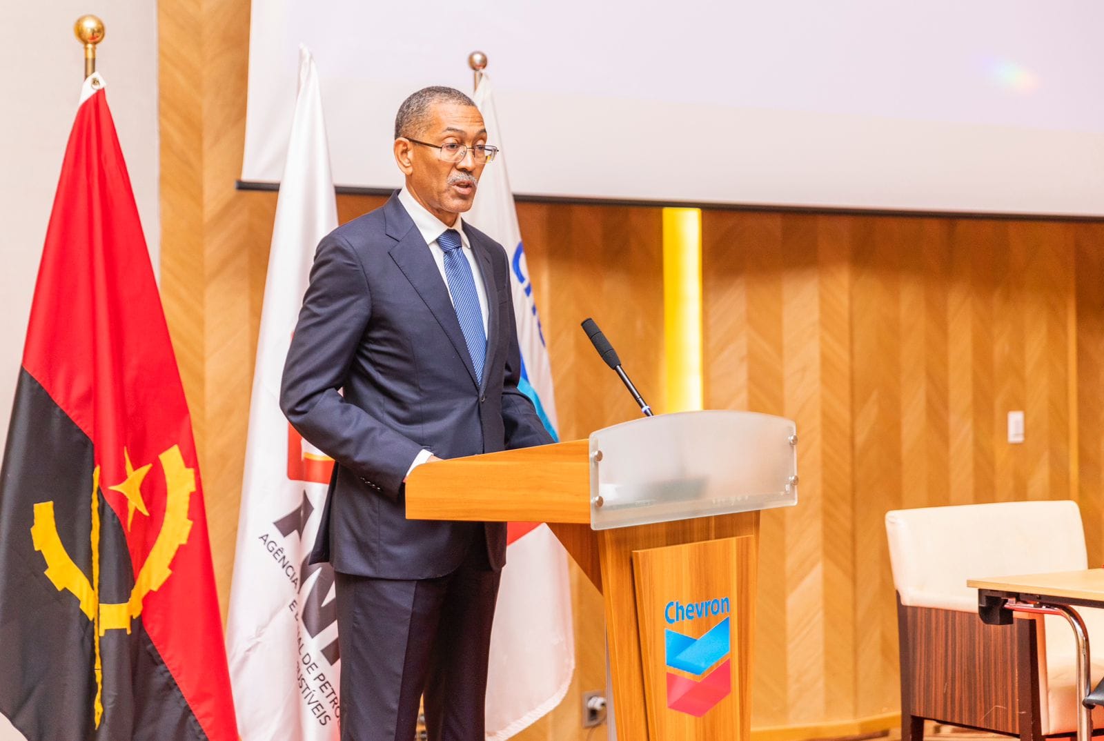 Country Wants To Reduce Carbon Emissions By 20 Percent Ver Angola 