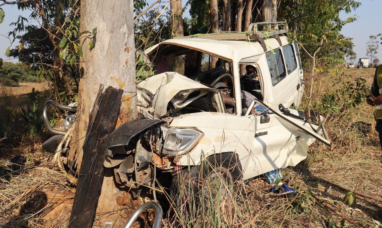 Road accident leaves 12 dead in Huambo province