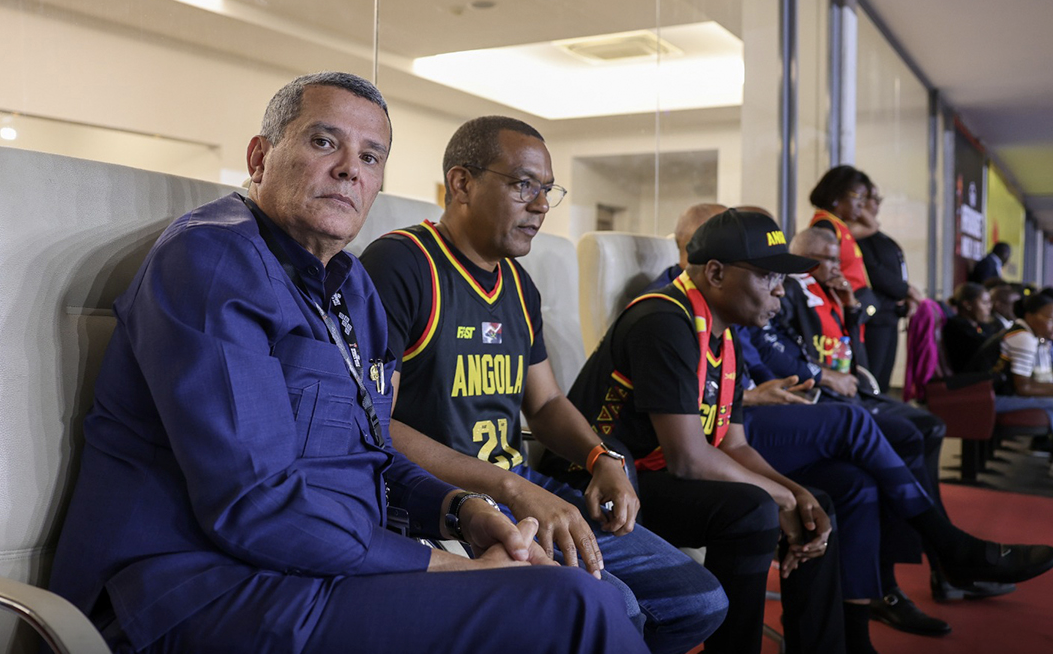 Afrobasket: Lourenço congratulates the team on its victory and Falcão only thinks about the final